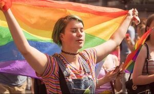 queens pride parade